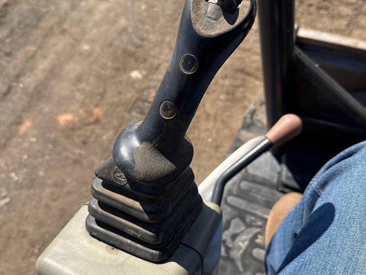 2012-bobcat-e50-image-27