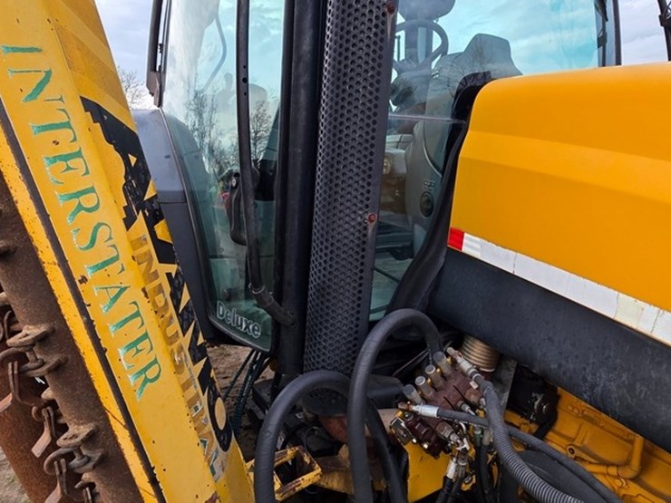 2006-new-holland-ts135a-image-46