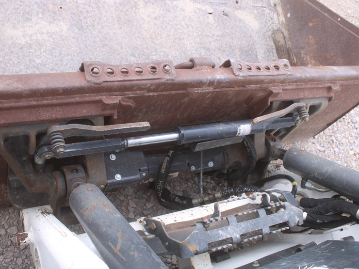 2024-bobcat-t66-image-12