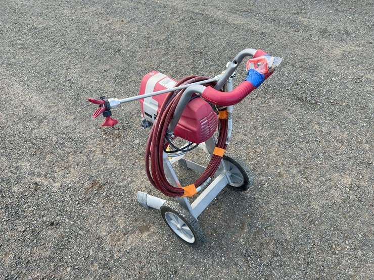 titan-advantage-200-airless-paint-sprayer-image-2