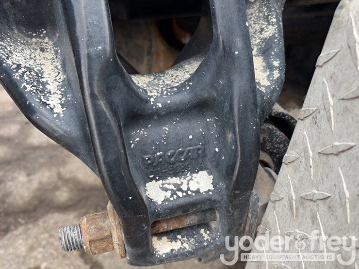 2018-peterbilt-579-image-81