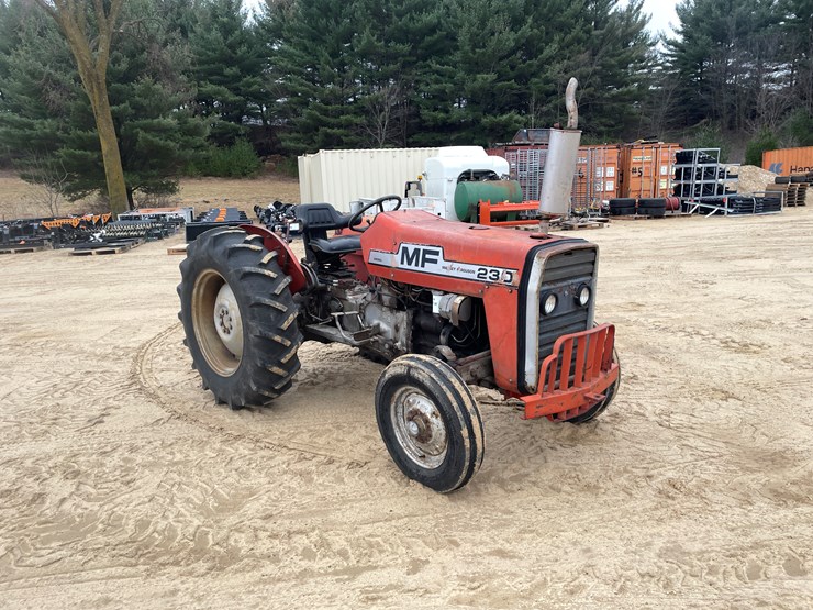massey-ferguson-230-image-3