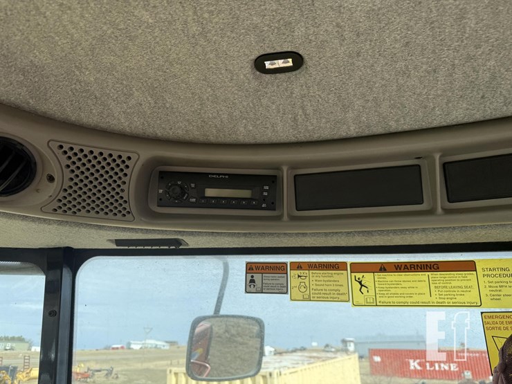 2008-new-holland-h8040-image-25