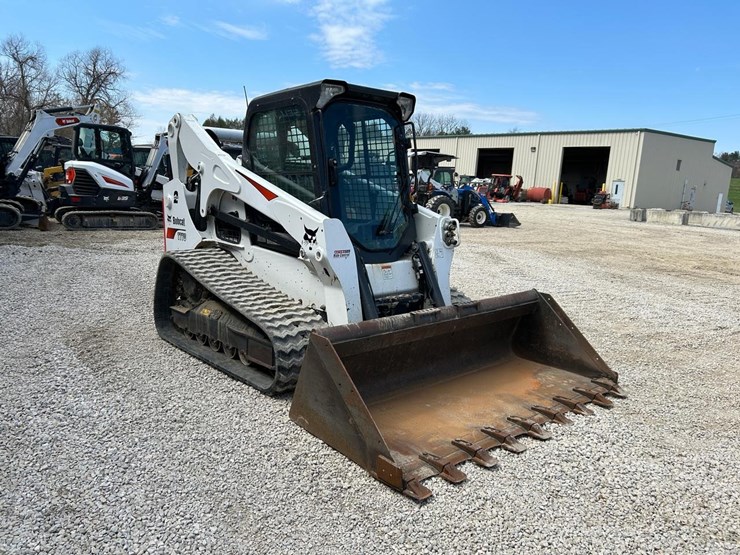2022-bobcat-t770-image-6