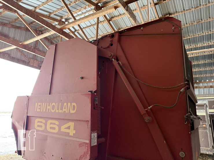 new-holland-664-image-8