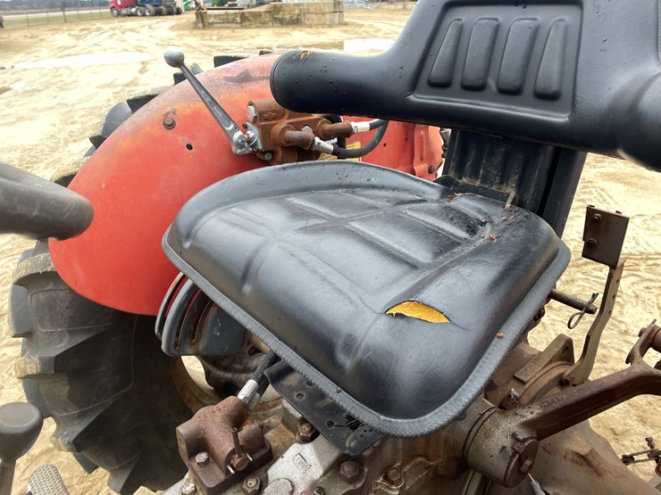 massey-ferguson-230-image-60