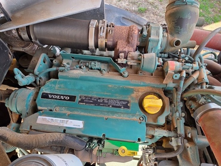 2018-volvo-sd115b-image-52