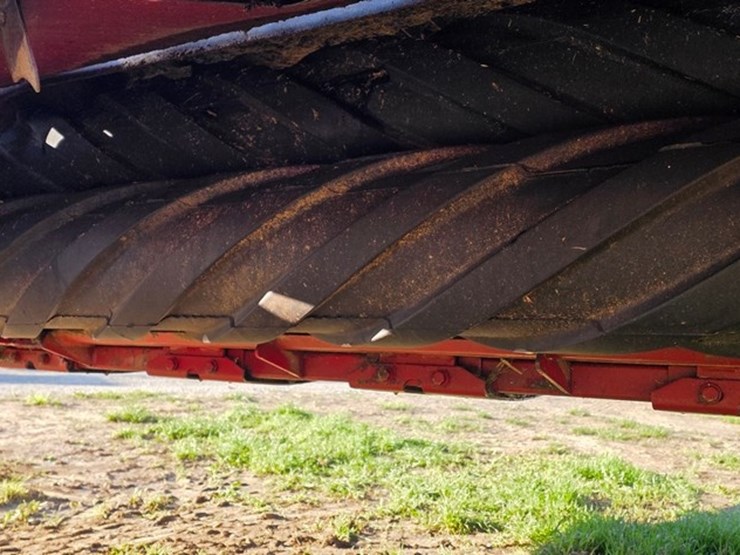 2023-case-ih-dc135-image-29