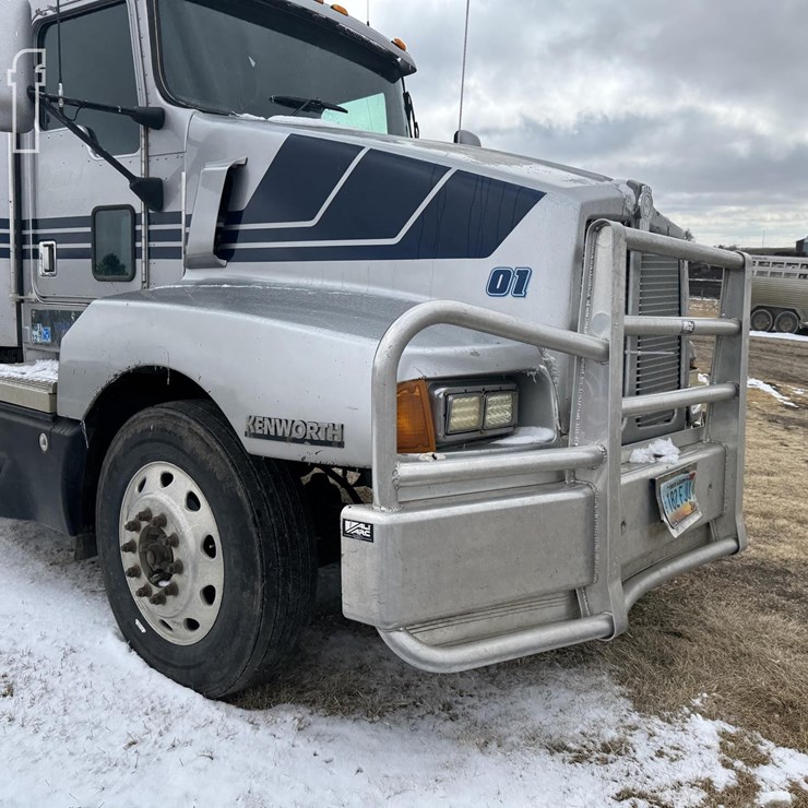 1998 KENWORTH T600