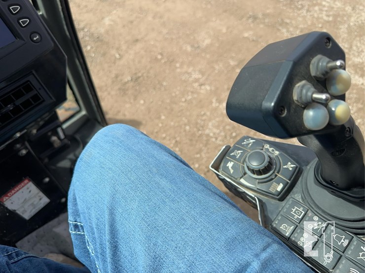 2017-vermeer-navigator-d100x140-series-iii-image-92