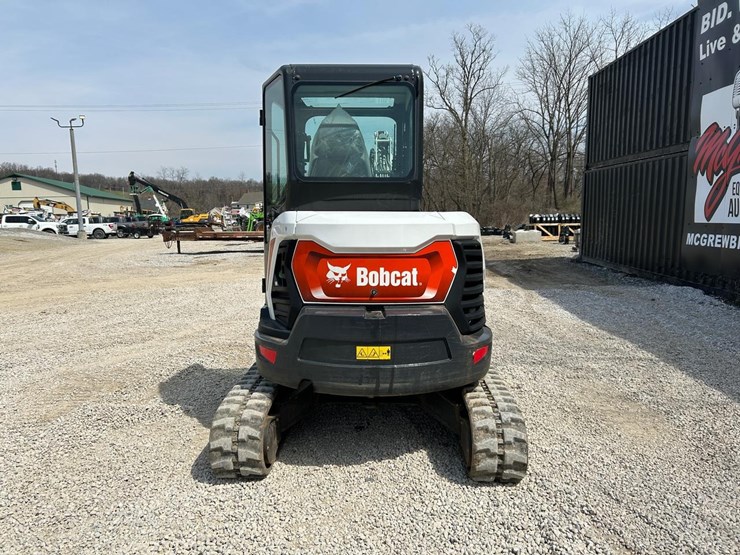 2023-bobcat-e35-image-3