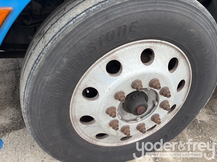 2018-peterbilt-579-image-68