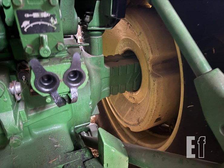 john-deere-4630-image-8