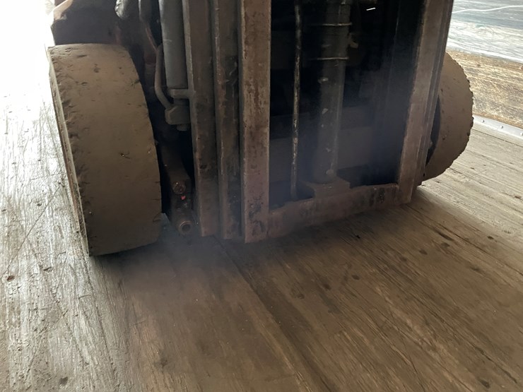 #172-•-linde-baker-electric-forklift-image-19