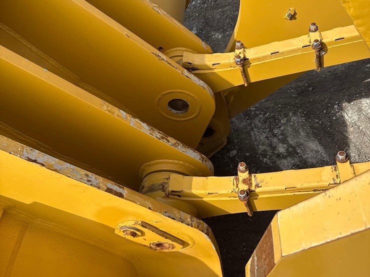 2022-caterpillar-982m-image-14