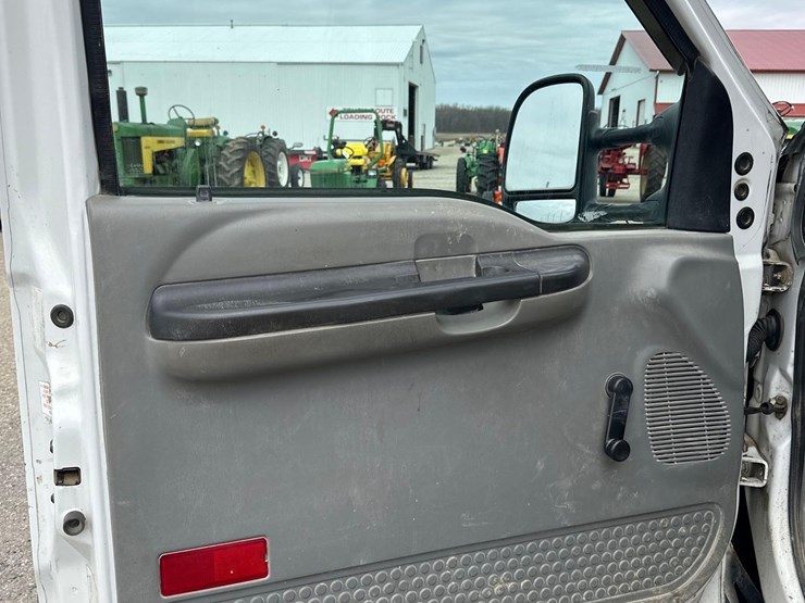 2006-ford-f350-image-14