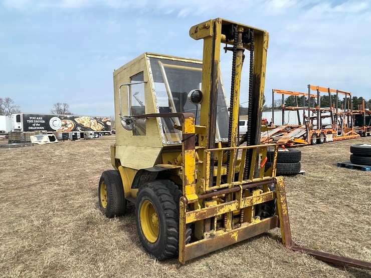 #173-•-otis-ut-50-gas-powered-rough-terrain-forklift-image-3