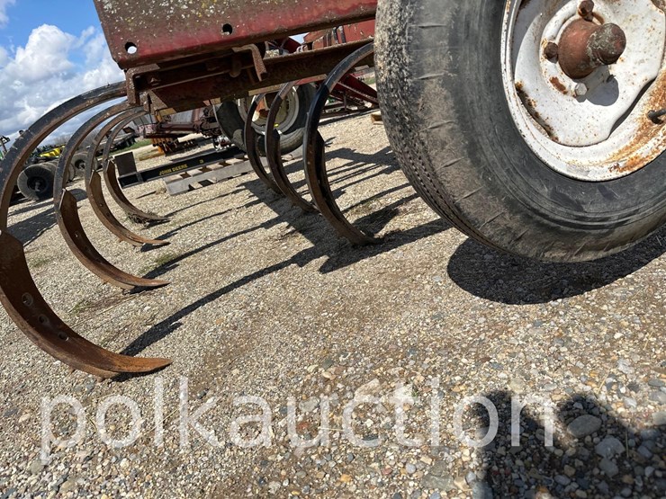 case-ih-5500-image-2