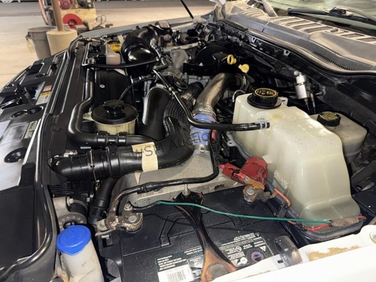 2017-ford-f550-image-19