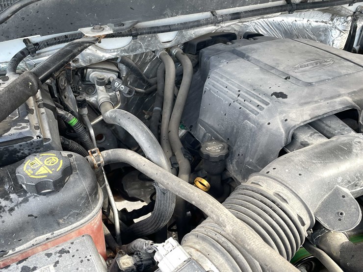 2015-chevrolet-2500-image-75