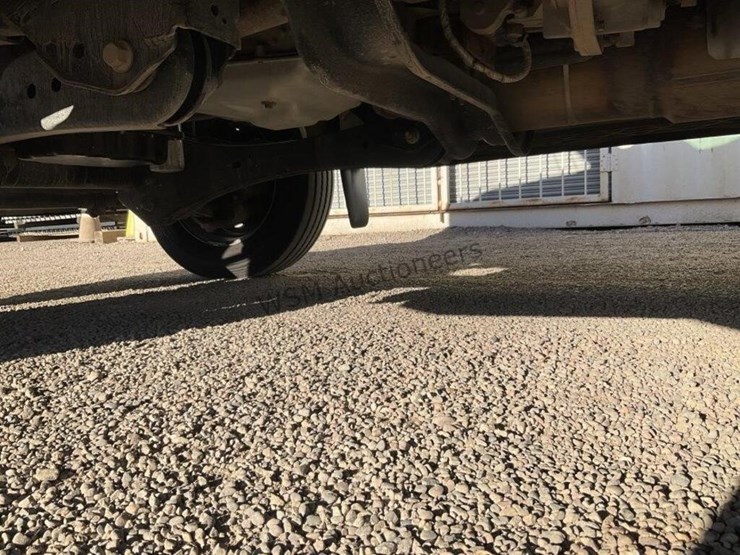 2015-ford-f550-image-27