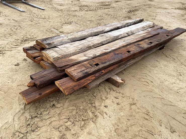 #3979-•-(15)-hand-hewn-barn-beam-face-boards-image-6