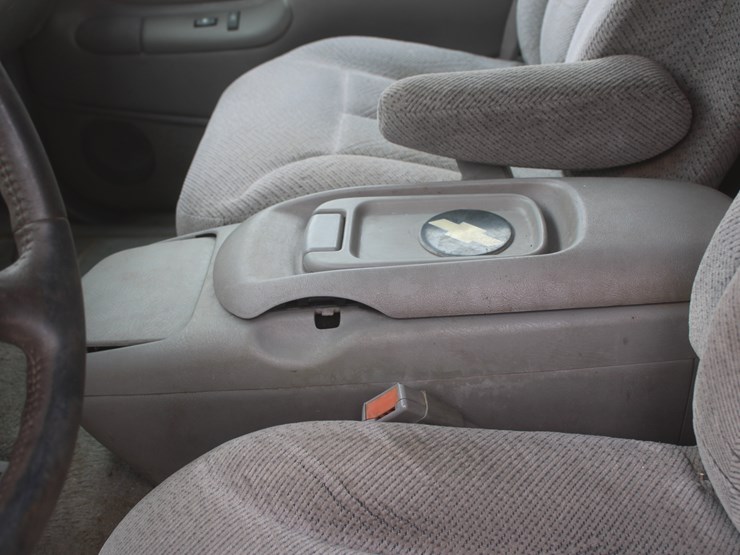 2000-chevrolet-k3500-image-39