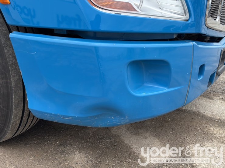 2018-peterbilt-579-image-39