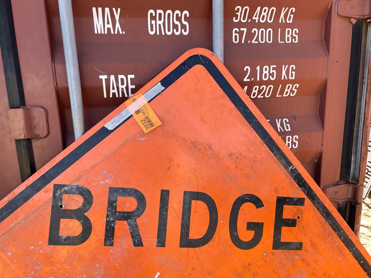 #3932-•-(2)-metal-retired-road-signs-image-4