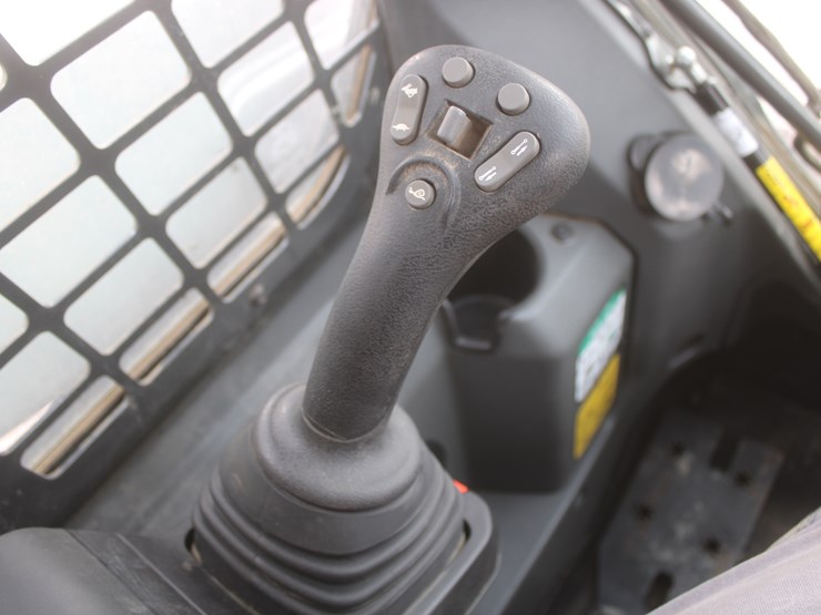 2024-bobcat-t66-image-57