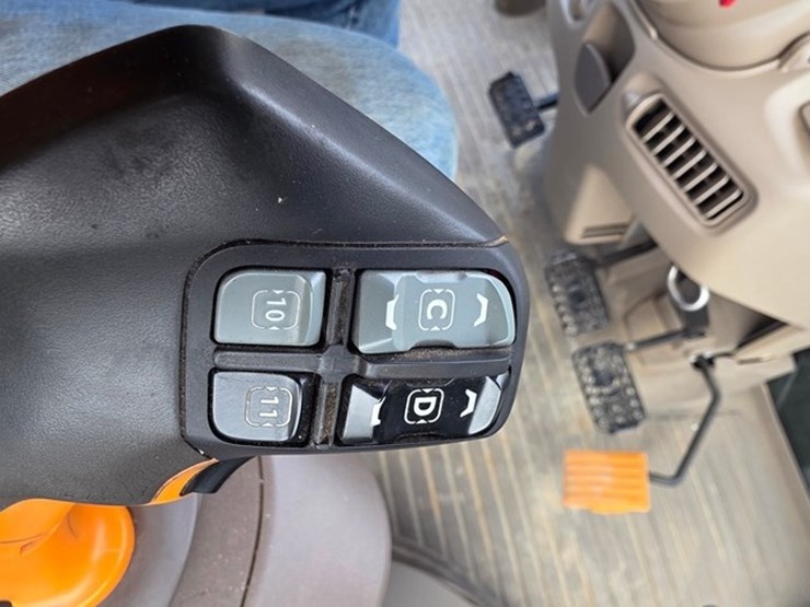 2021-john-deere-6230r-image-81