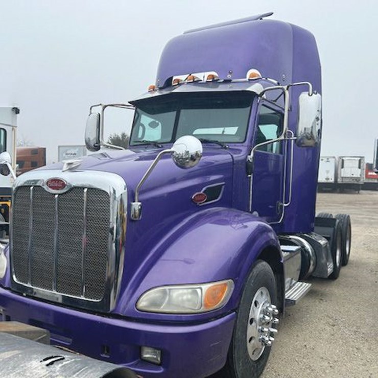 2014 PETERBILT 384