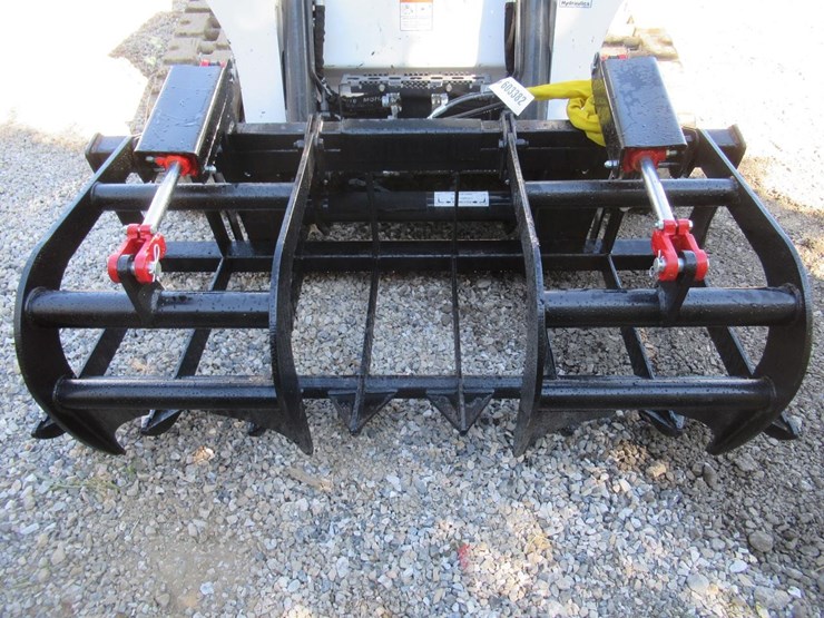 wildcat-70"-skid-steer-root-grapple-image-3