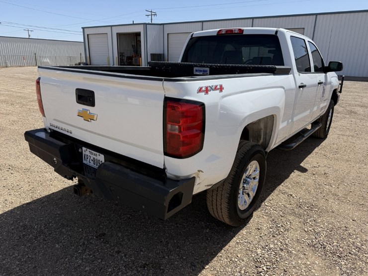 2015-chevrolet-silverado-2500hd-image-12