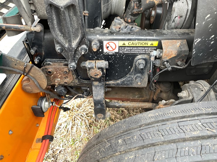 #110-•-2014-volvo-car-hauler-semi-and-trailer-(has-wi-title)-image-80