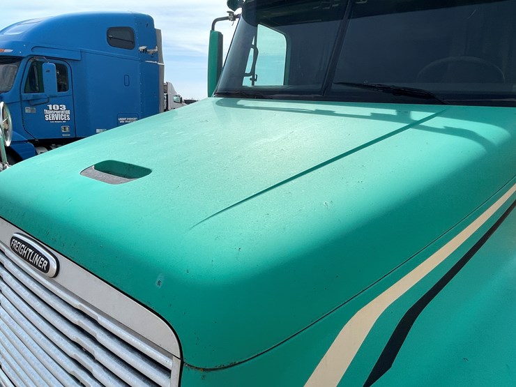 2002-caterpillar-c15-image-12