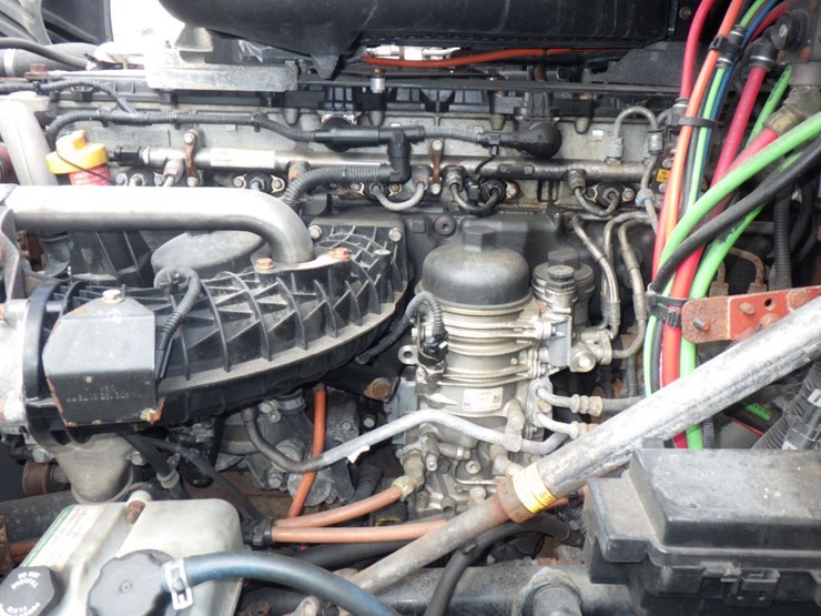 2018-freightliner-cascadia-125-image-20