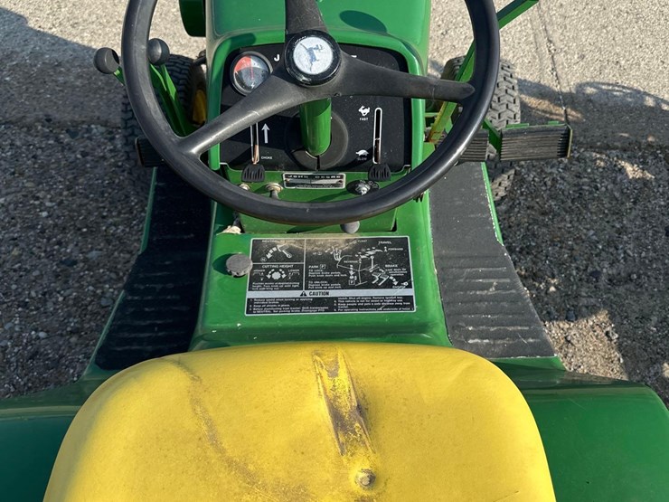 john-deere-140-image-7