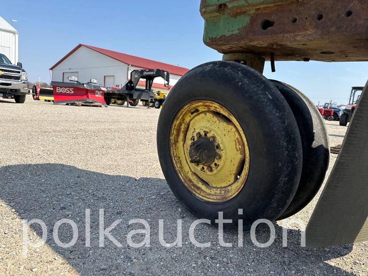 john-deere-60-image-5