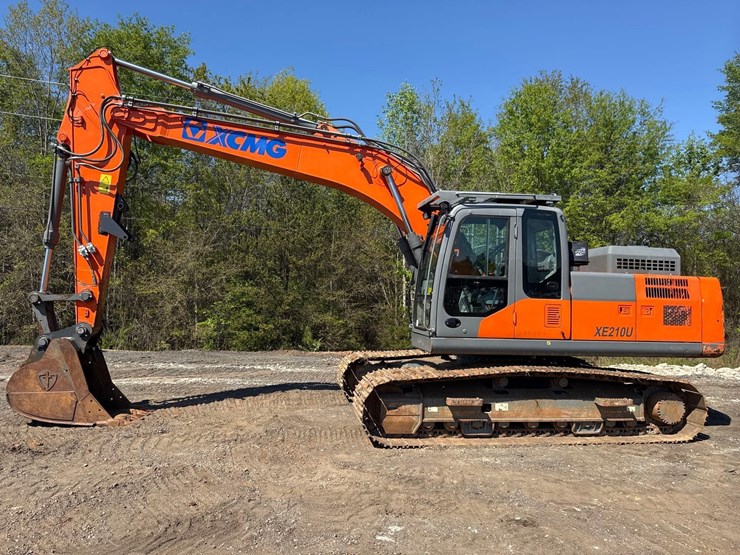 2019-xcmg-xe210u-image-2