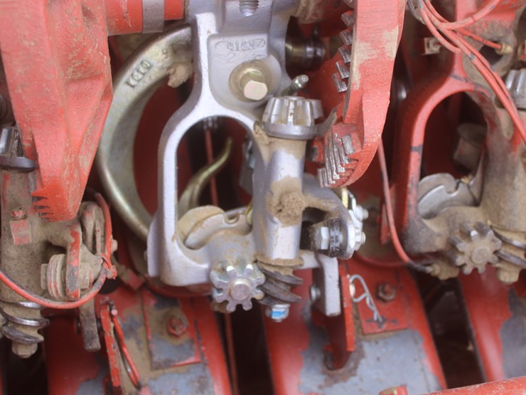 hesston-4910-image-47