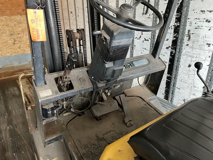 #171-•-yale-diesel-powered-forklift-image-16