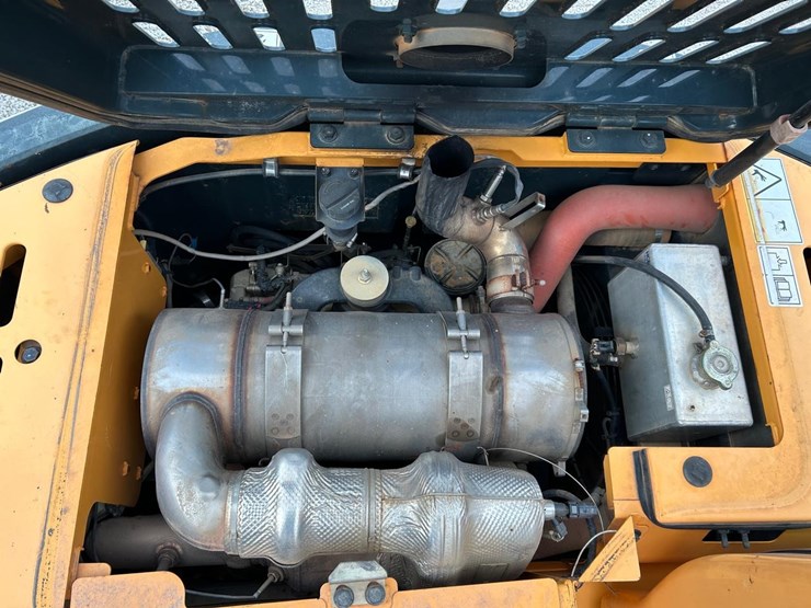 hyundai-hx145-lcr-image-15