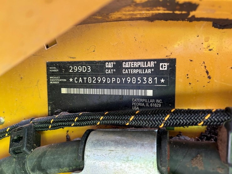 2021-caterpillar-299d3-image-30