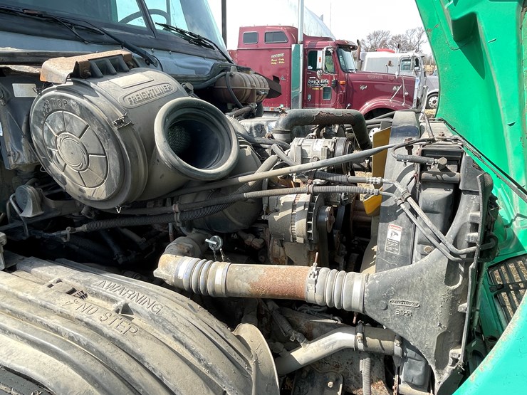 2002-caterpillar-c15-image-60