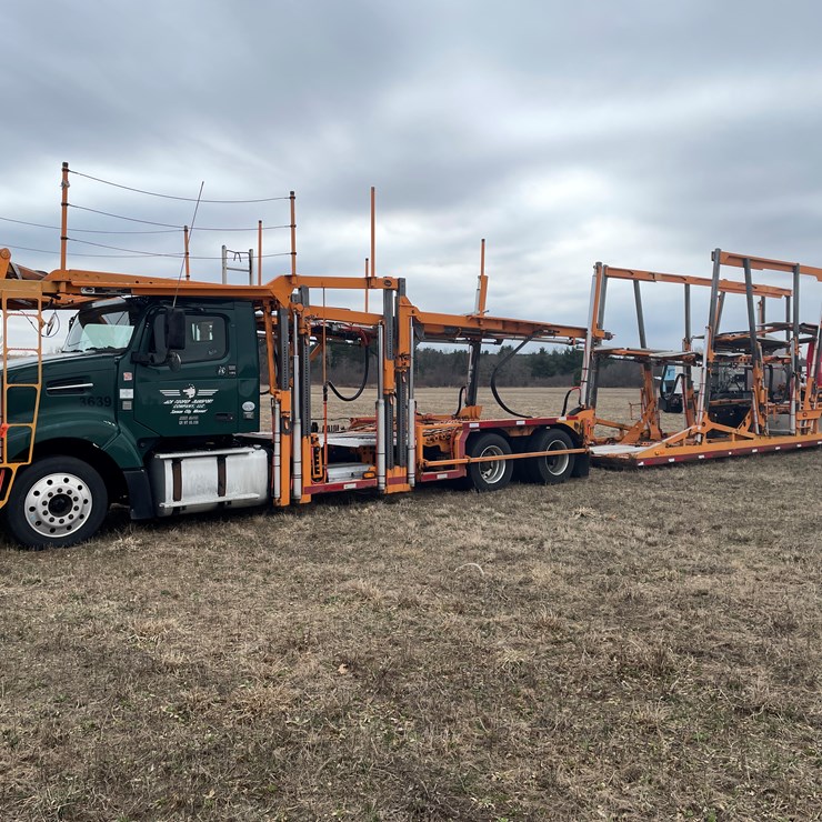 #110 • 2014 Volvo Car Hauler Semi and Trailer (Has WI Title)