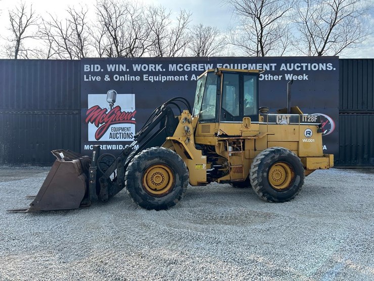 caterpillar-it28f-image-1
