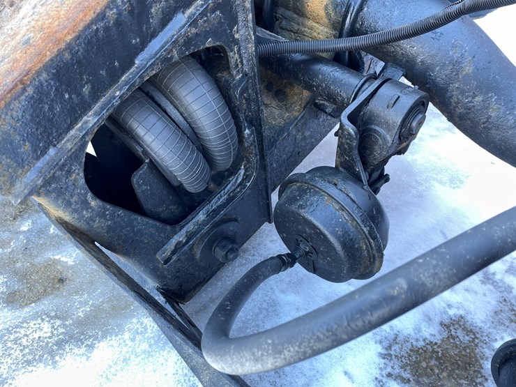 #3944-•-dual-wheel-tag-axle-image-7