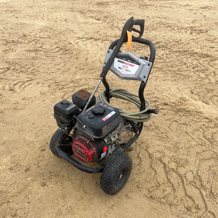 #3921 • Clean Machine 3,400 PSI pressure Washer