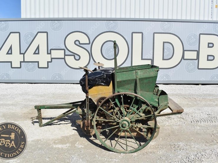 john-deere-2-image-2